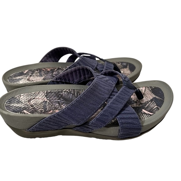 Bare Traps Blue Agatha Thing Wedge Sandals Size 6.5 M - Picture 2 of 5